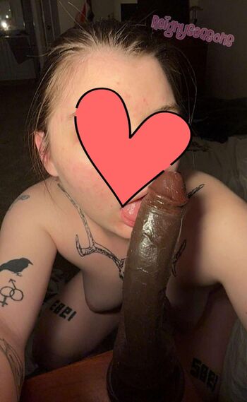 Full leaked Reignyseasons private onlyfans photo