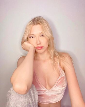 Full leaked Rellaria private photo