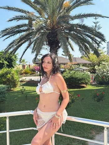 Full leaked Rem bayram delikara private photo