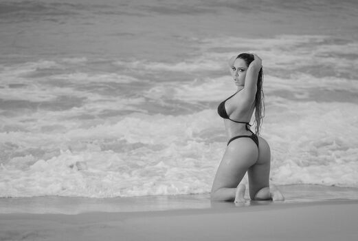 Full leaked Renata frisson page private photo