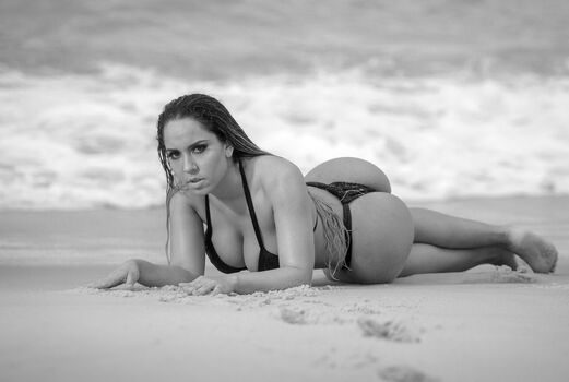 Full leaked Renata frisson page private photo
