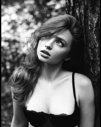 Full leaked Renatarii  page private onlyfans photo