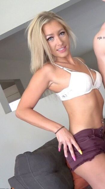 Full leaked Renee hurtz private photo