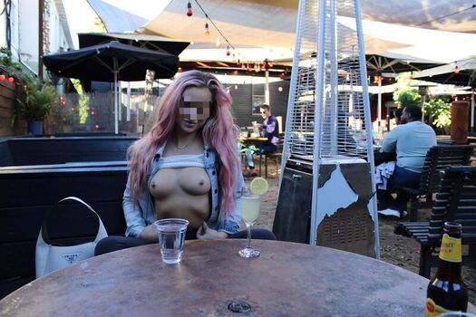Full leaked Renee poche private photo