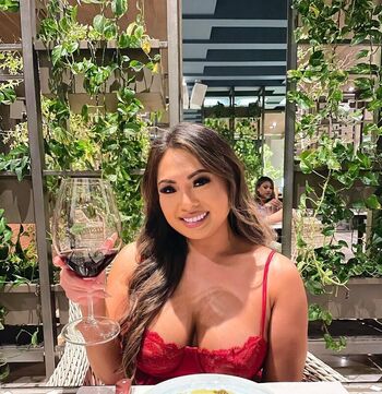 Full leaked Reneesouv realtor private photo