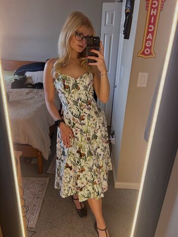 Full leaked Retro wannabe private photo