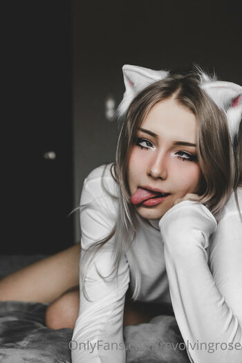 Full leaked Revolvingrose private onlyfans photo