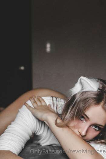 Full leaked Revolvingrose private onlyfans photo