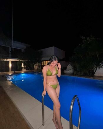Full leaked Reychelle morales private photo