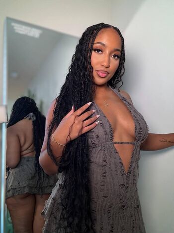 Full leaked Reynasberries private photo