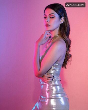 Full leaked Rhea chakraborty private photo