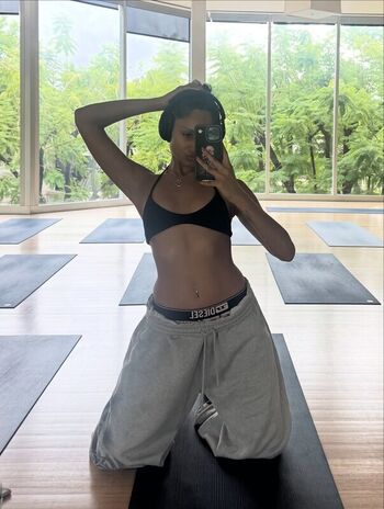 Full leaked Rhea raj private photo