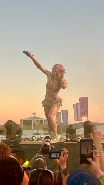 Full leaked Rhian teasdale page private onlyfans photo