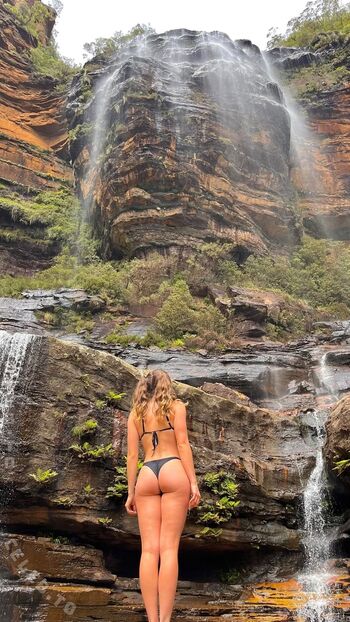 Full leaked Rhiannonhikes page private onlyfans photo