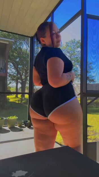 Full leaked Riahbear private photo