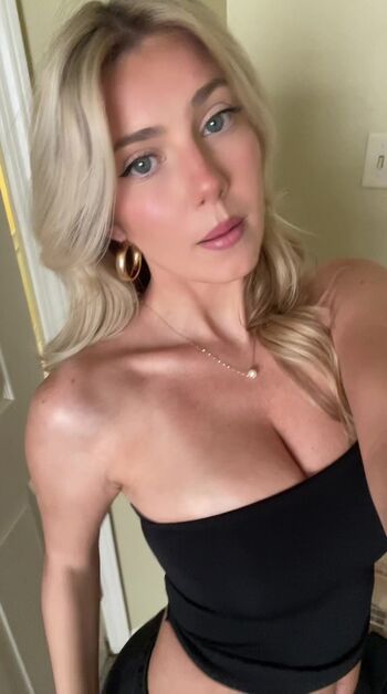 Full leaked Rianabailey page private photo