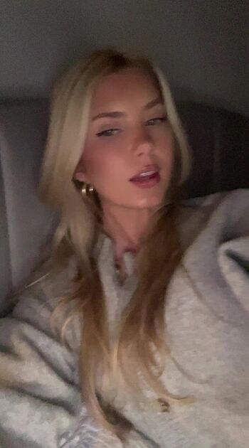 Full leaked Rianabailey page private photo