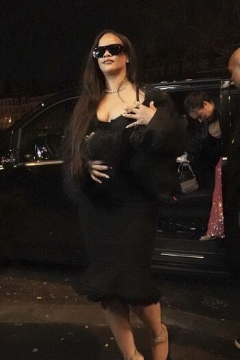 Full leaked Rihanna  page private onlyfans photo