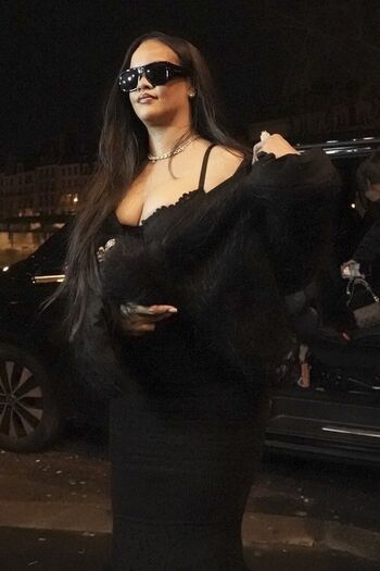 Full leaked Rihanna  page private onlyfans photo