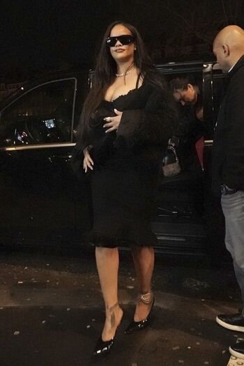 Full leaked Rihanna  page private onlyfans photo