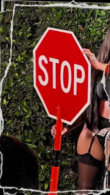 Full leaked Rihanna  page private photo