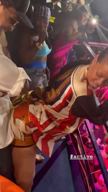 Full leaked Rihanna  page private photo