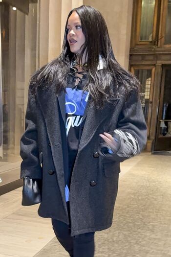 Full leaked Rihanna private photo