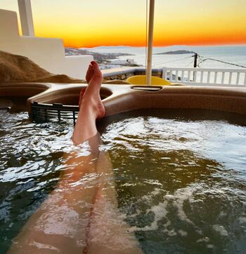 Full leaked Riki lindhome private onlyfans photo