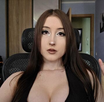 Full leaked Rineksalol page private photo