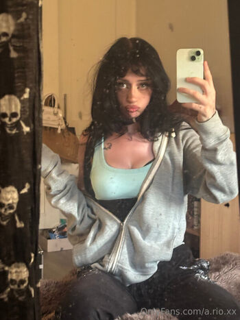 Full leaked Rio lawlor private photo