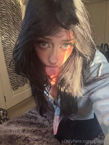 Full leaked Rio lawlor private photo