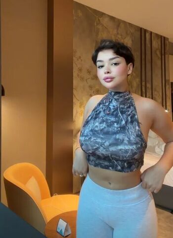 Full leaked Riribebe page private photo