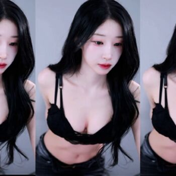 Full leaked Riribebe page private photo