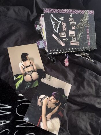 Full leaked Riribebe page private photo