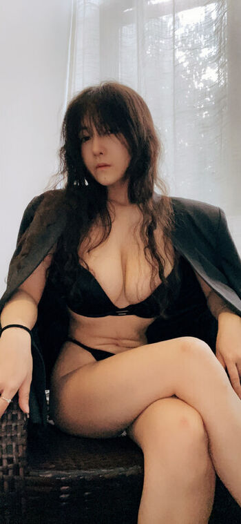 Full leaked Riribebe page private photo