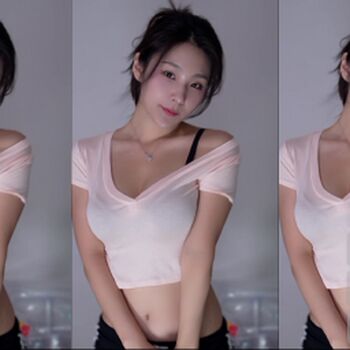 Full leaked Riribebe page private photo