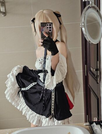 Full leaked Risakoxy private photo
