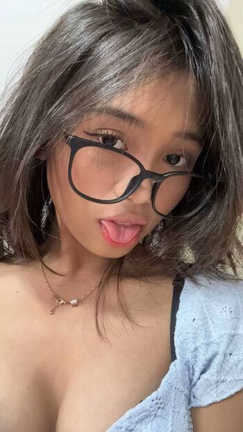Full leaked Riska saputri private photo