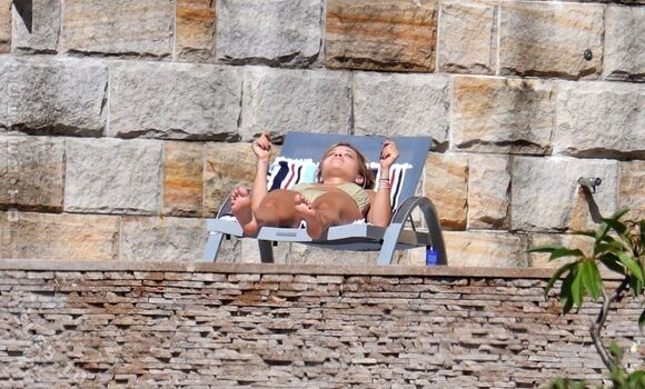 Full leaked Rita ora  page private onlyfans photo