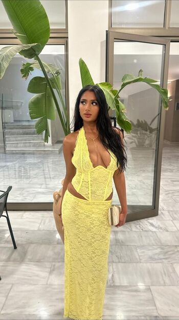 Full leaked Riya b private onlyfans photo