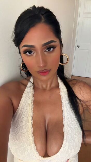 Full leaked Riya b private photo