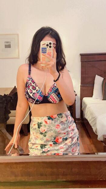 Full leaked Riya pandey private photo