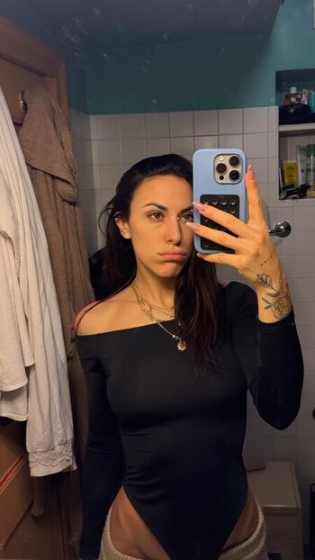 Full leaked Roberta lazzerini private photo