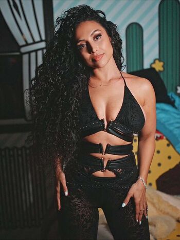 Full leaked Robin roxette page private onlyfans photo