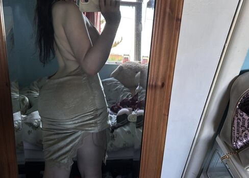 Full leaked Robyn  page private photo