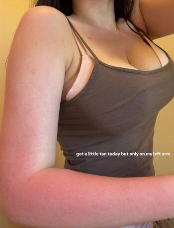 Full leaked Robyn page private photo
