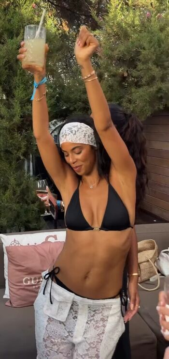 Full leaked Rochelle humes private photo