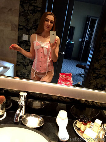 Full leaked Rocknrose private photo