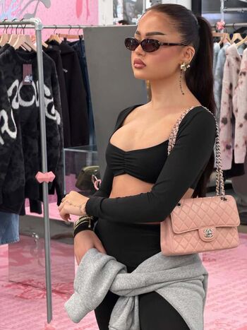 Full leaked Rojii ely private photo