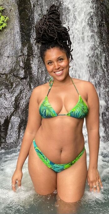 Full leaked Rolablades private onlyfans photo